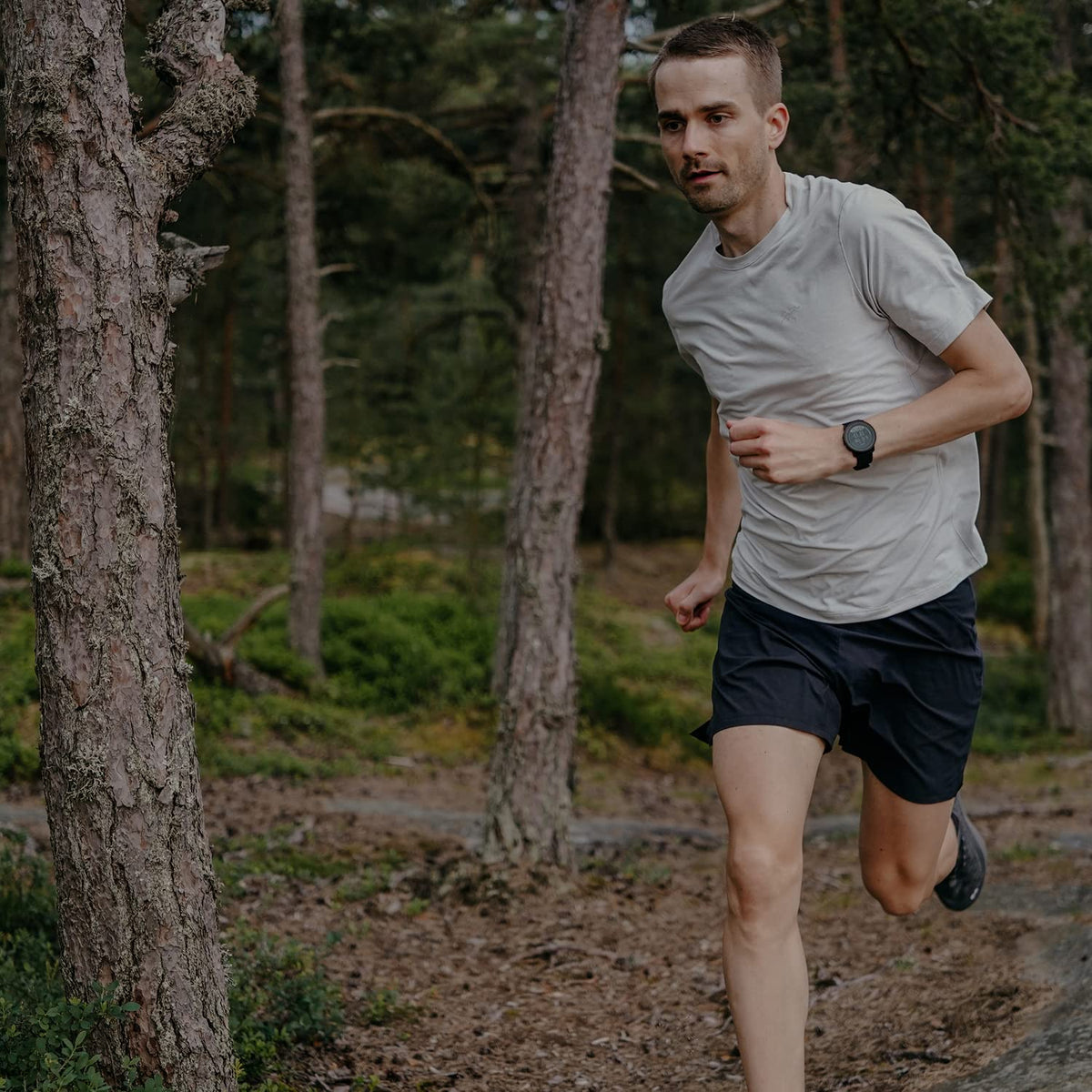 SUUNTO 9 Peak Pro side view emphasizes durable materials ready for harsh environments