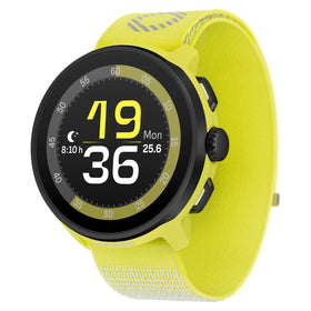 SUUNTO Run AMOLED screen front view for clear outdoor visibility during workouts