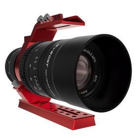 SVBONY SV555 front view shows a compact telescope ready for field astrophotography.