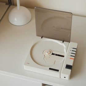 syitren R300 no built-in speaker encourages using external audio for richer sound.