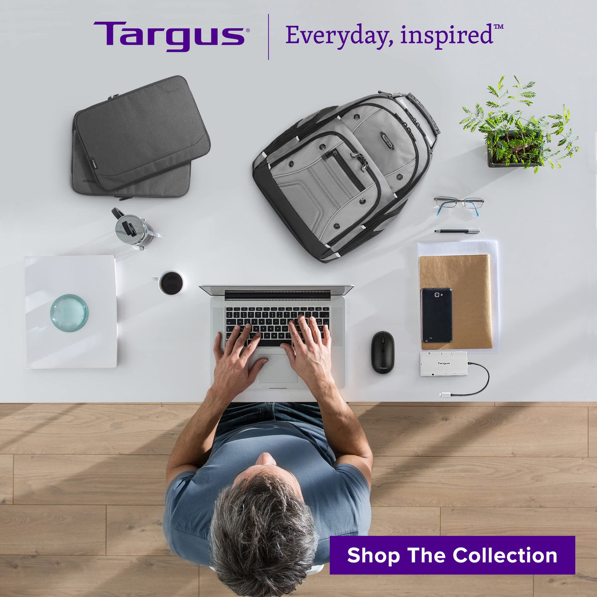 Targus DV4K Dock legacy power kit powers older laptops efficiently.