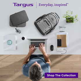Targus DV4K Dock legacy power kit powers older laptops efficiently.