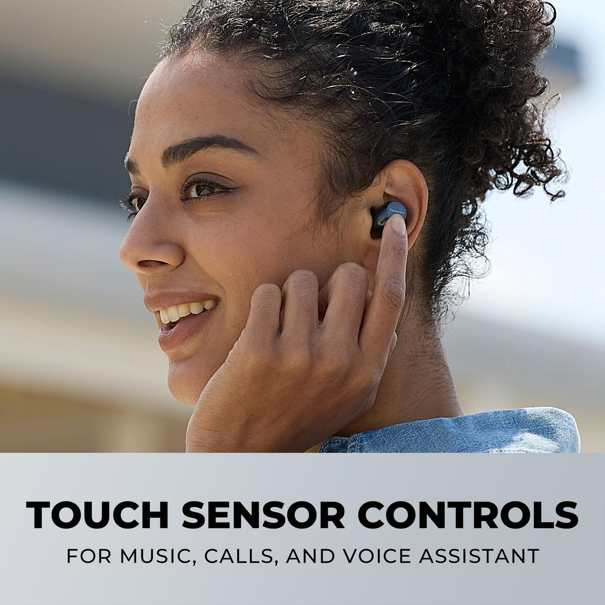 Technics AZ40M2 active noise cancellation reduces ambient noise while traveling