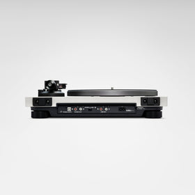 Technics SL-40CBT-H close-up of tonearm and cartridge for precise tracking