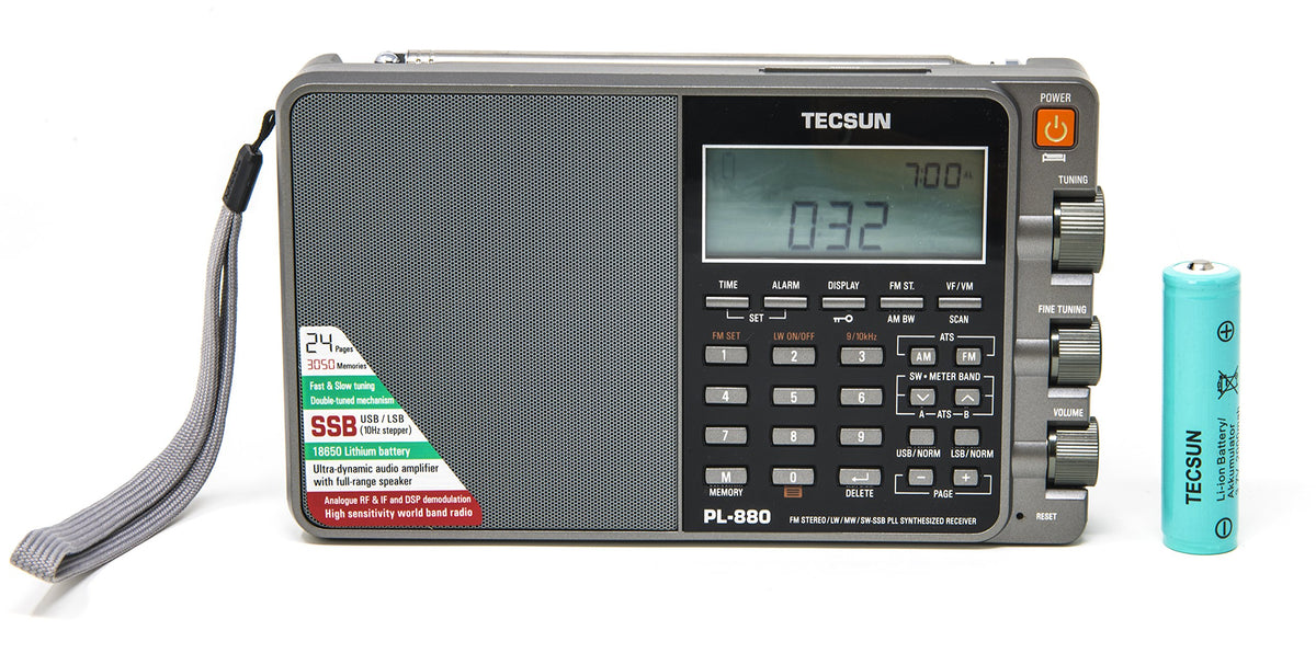 TECSUN PL880 in use with headphones for private listening