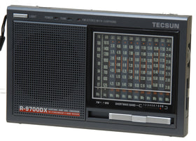 TECSUN R9700DX front panel showing back-lit frequency display and controls for easy tuning
