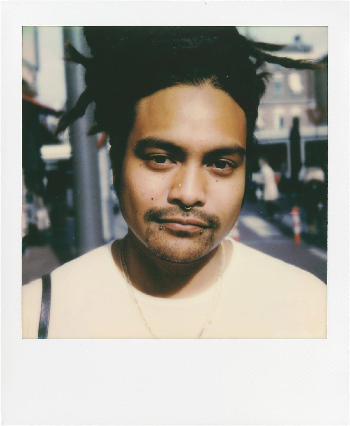 The Imaging World Polaroid glossy image area delivers crisp retro-style prints.