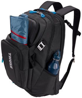 Thule Crossover 32L water-resistant fabrics endure daily commutes