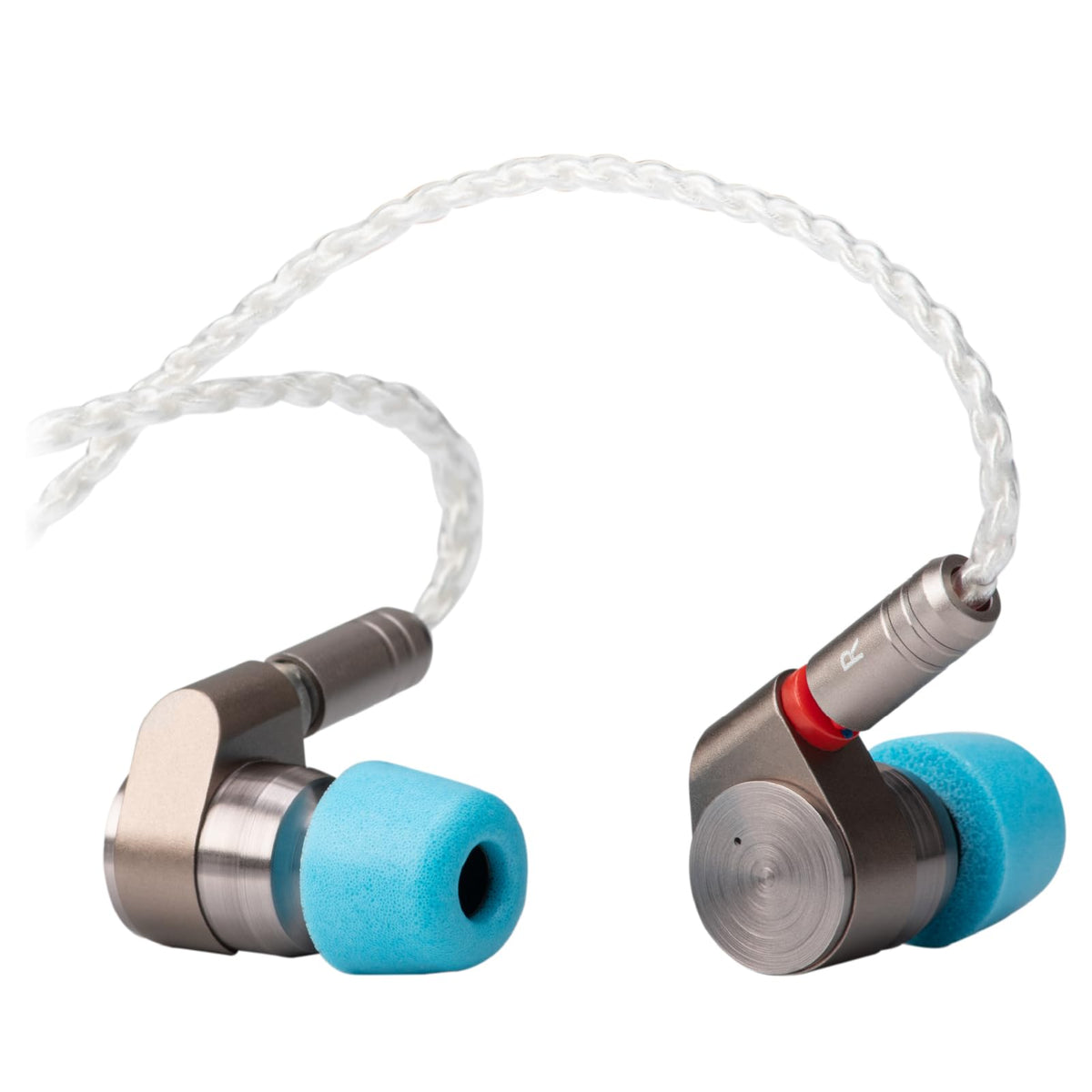 TINHIFI close-up of CNC aluminum shell highlighting precision machining and comfort benefit