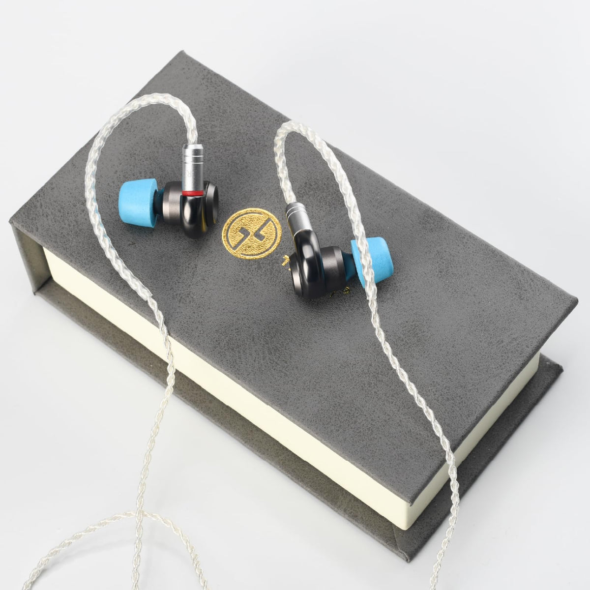 TINHIFI T2 MKIII worn in ear during listening showing immersive soundstage