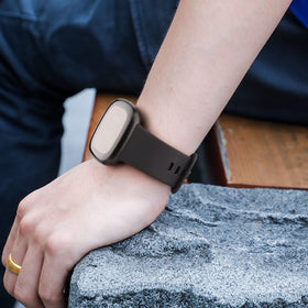 Tobfit Versa 4 small daily-wear colors for mood and style.