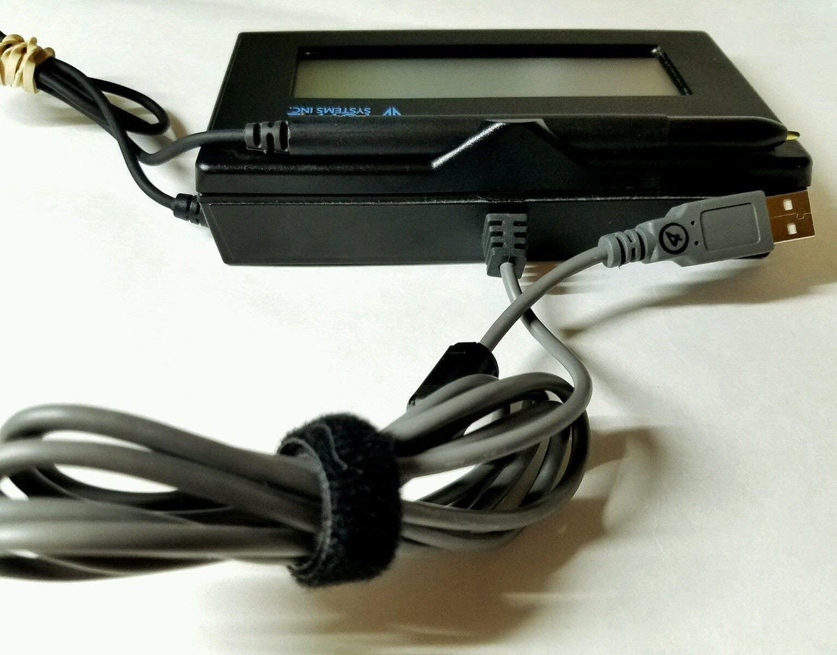 Topaz SignatureGem USB connection for quick plug-and-play setup.