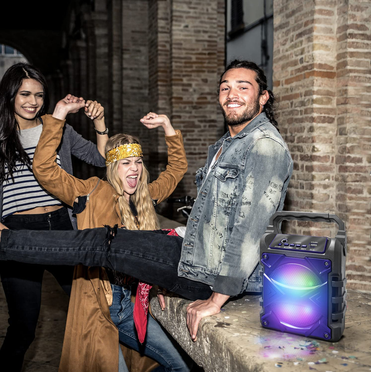 Top Tech Jet-4 karaoke mode with LED light show enhances party vibes.