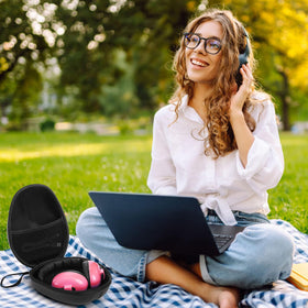 Tosnail travel-friendly zipper closure makes packing quick and secure.