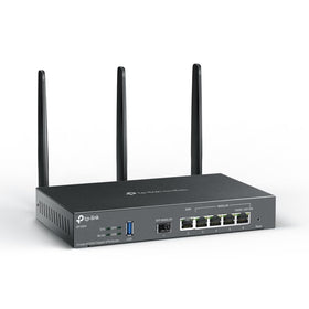 ER706W USB 3.0 port enables network storage sharing