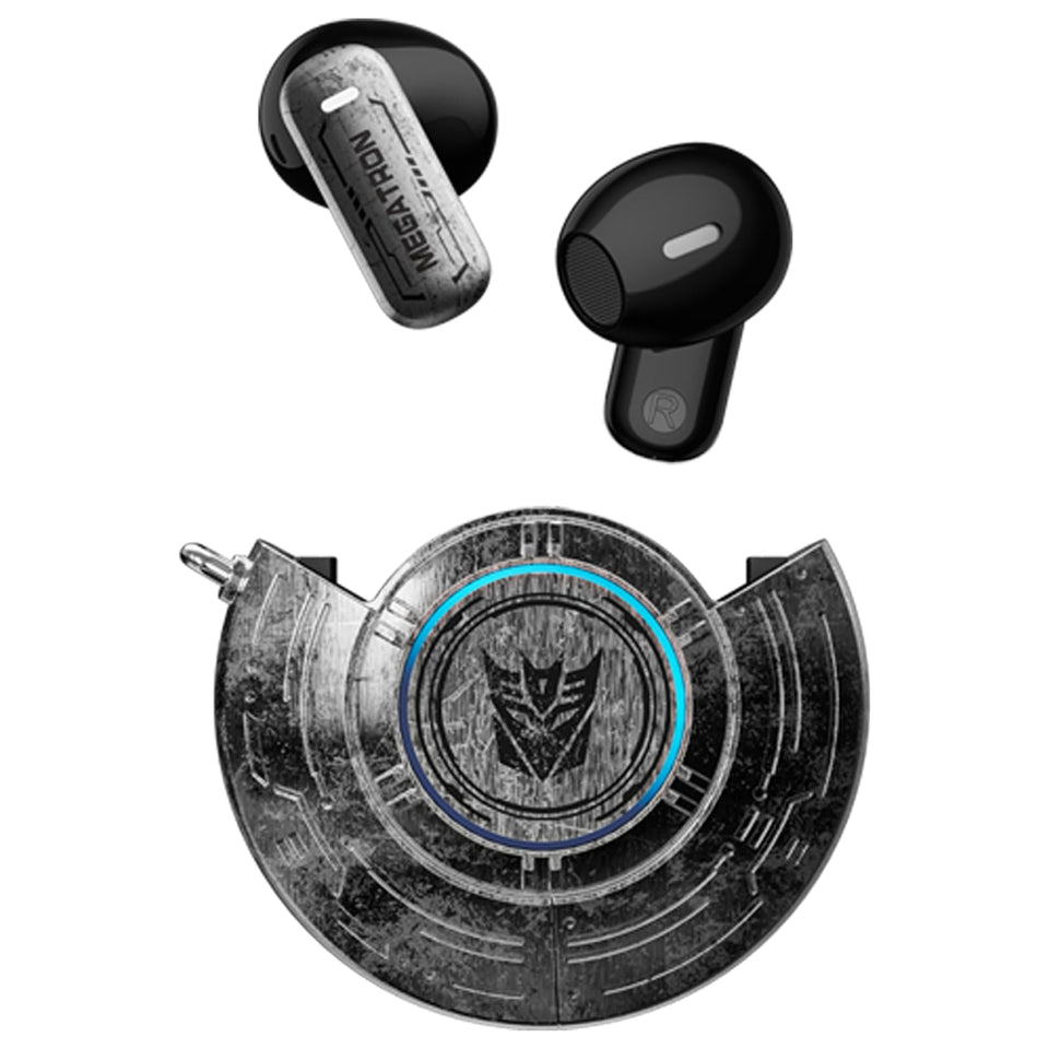 Transformers TF-T31 with LED display on the case shows real-time battery status for easy power checks.