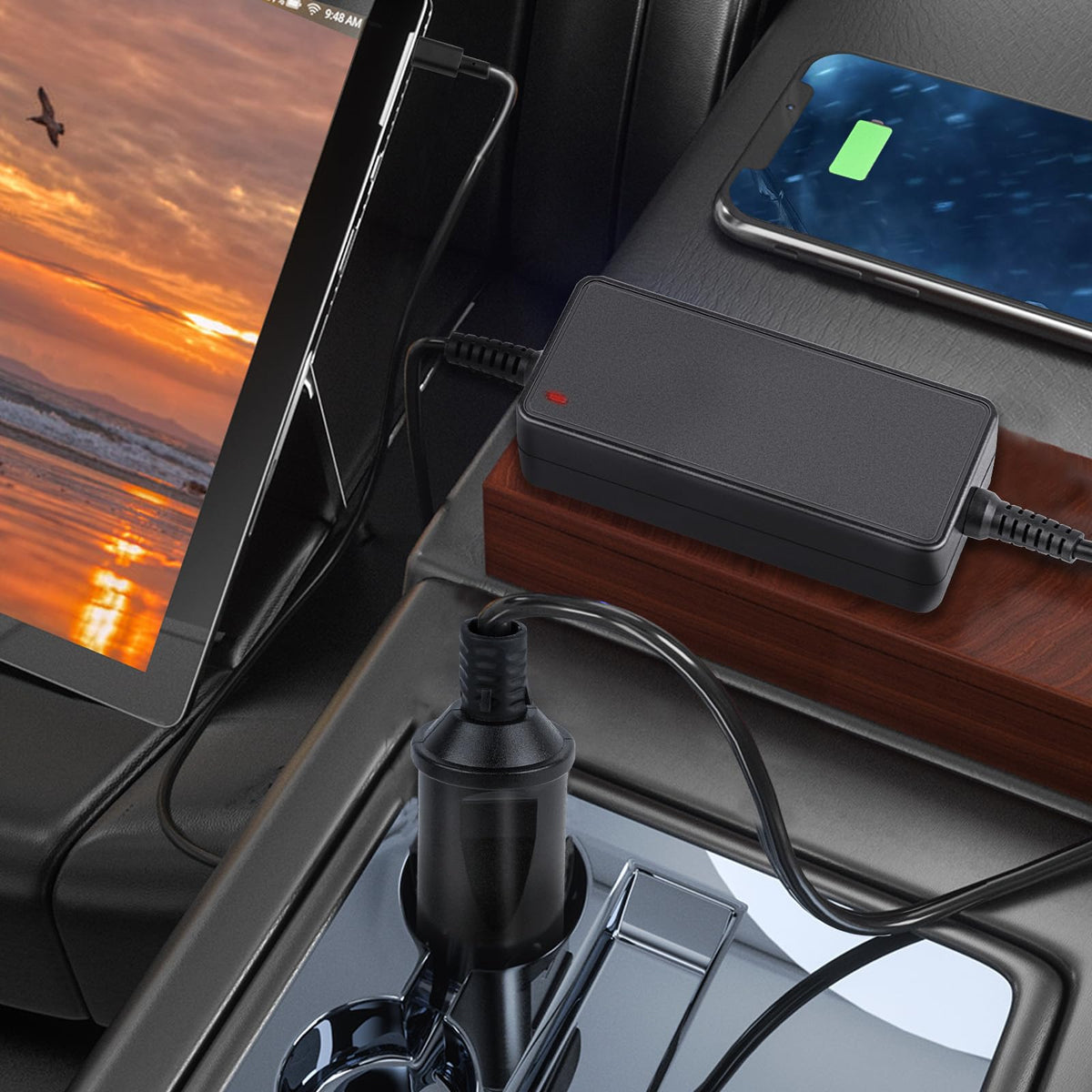 TREE.NB MacBook Pro charging on the road with USB-C PD