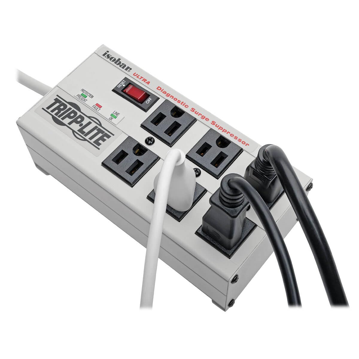 Isobar6Ultra outlets layout supports bulky transformers and multiple devices.