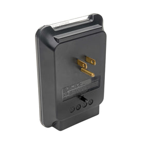 Diagnostic LED on TRIPP LITE SK30USB shows protection status at a glance