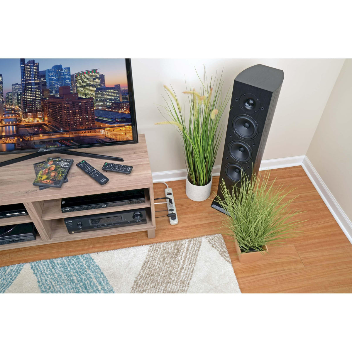TRIPP LITE Striker transformer-friendly design fits large plugs while keeping other outlets free