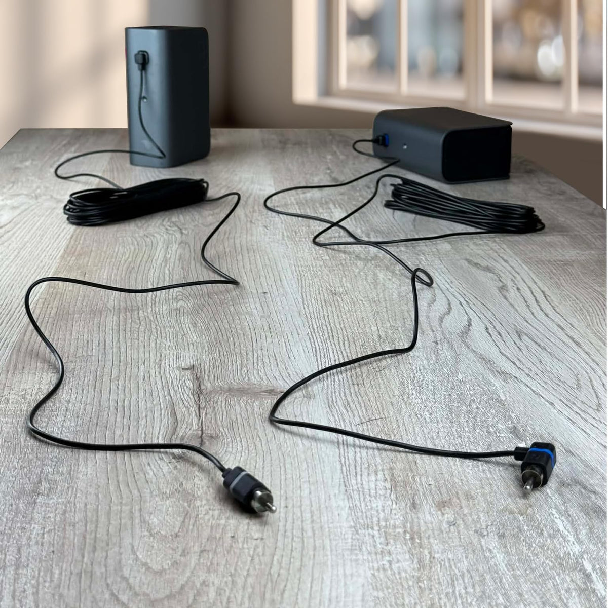 TRUVARO 30ft gray cable enables longer runs without signal degradation