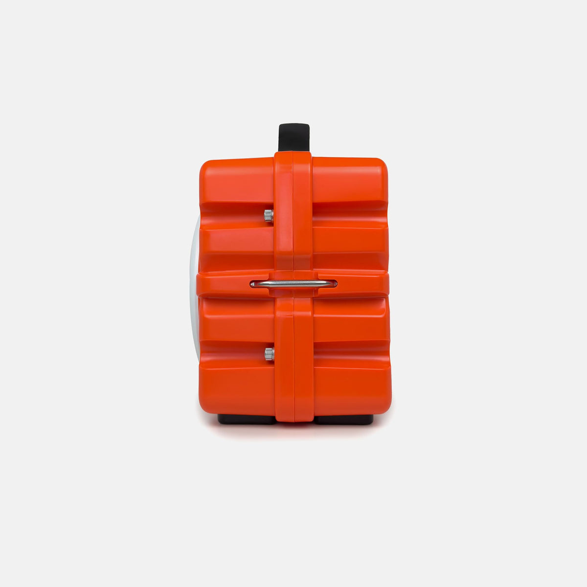 Turtlebox Original Gen 3 ports, IP67 waterproofing with water-ready design.