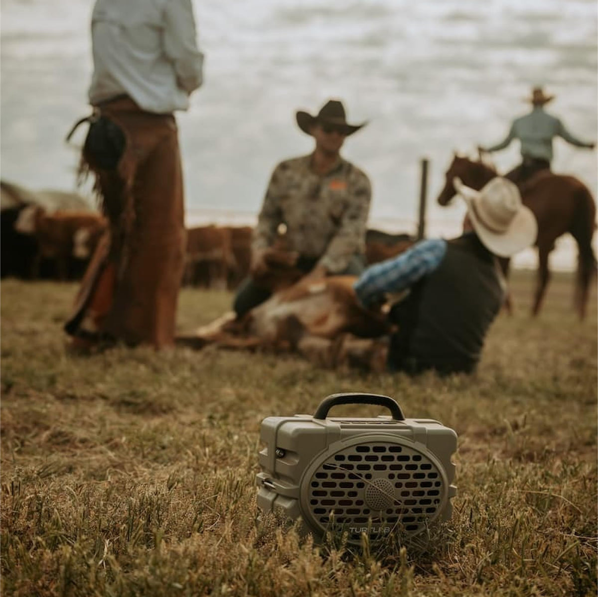 Turtlebox Original Gen 3 provides long battery life for all-day outdoor use.