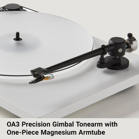 Orbit Plus Gen 2 acrylic platter closeup emphasizes speed consistency and detailed playback.