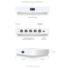 Ubiquiti Cloud Gateway Ultra status display, quick health checks at a glance.