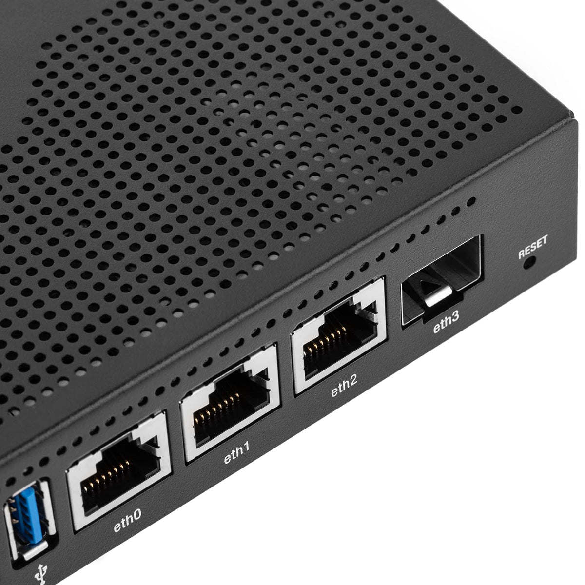 Ubiquiti EdgeRouter 4 SFP port highlights fiber connectivity in a compact router.