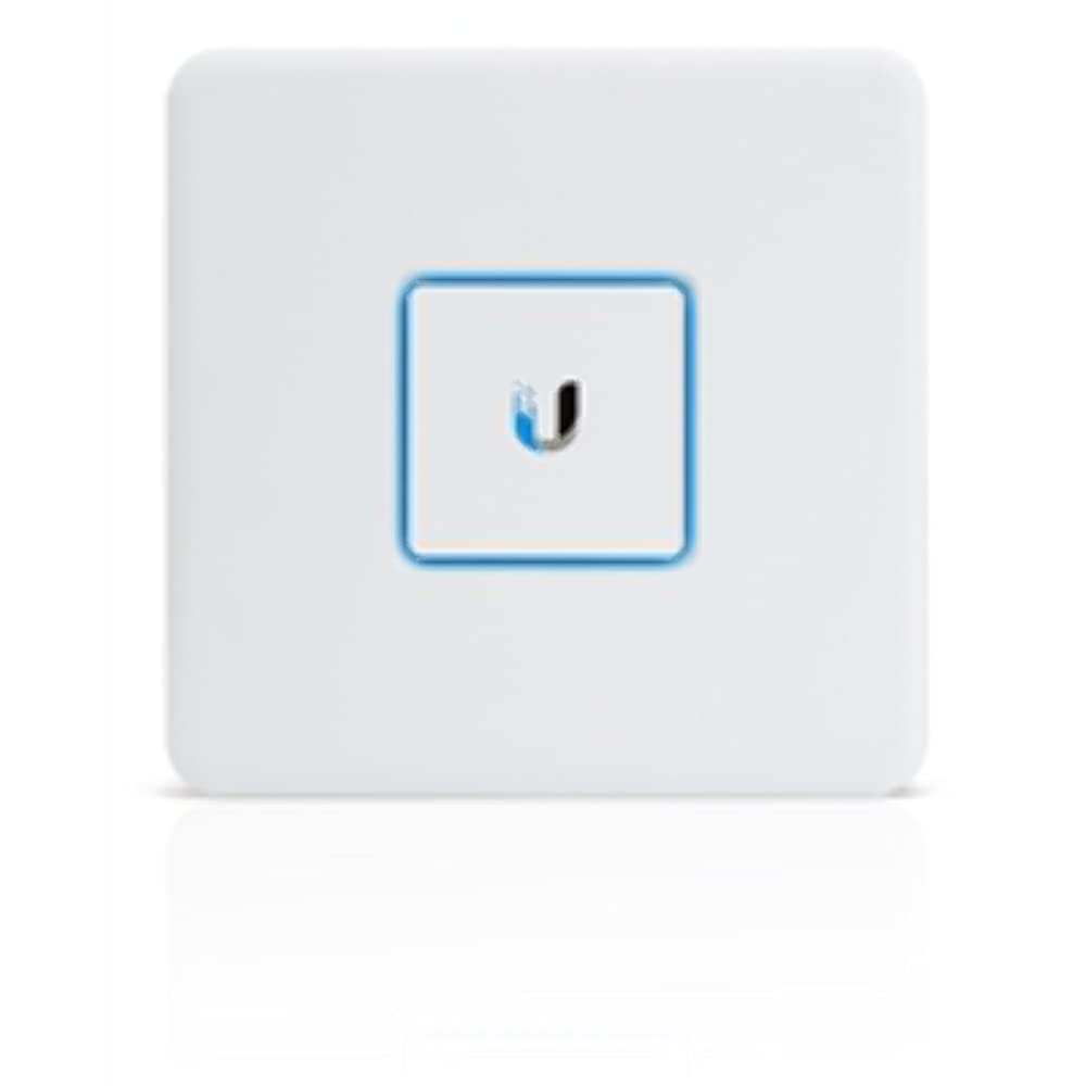 Ubiquiti UniFi USG packaging shows included accessories for quick setup