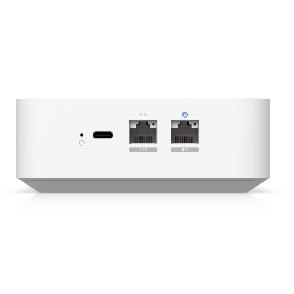 Ubiquiti UniFi UX7 gateway covers 140 m², ideal for small to mid-size spaces.