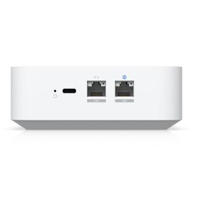 Ubiquiti UniFi UX7 gateway covers 140 m², ideal for small to mid-size spaces.