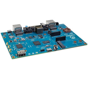 UEEGO Banana Pi OpenWrt One M.2 NVMe slot allows external storage expansion.