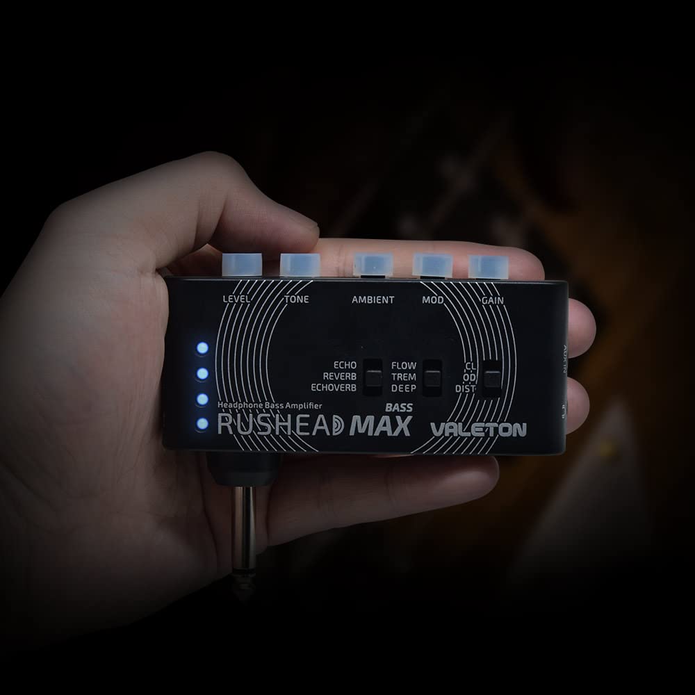 Valeton Rushead Max on a bedroom desk for easy practice and quick tone shaping