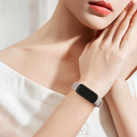 Vancle band on runner demonstrating breathable, sweat-resistant performance