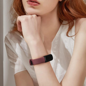 Vancle Inspire 3 wrist-fit close-up, accommodates a wide range of wrists