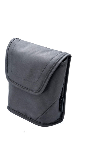 Vanguard Vesta 10x25 includes soft pouch and neck strap.