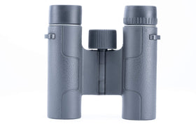 Vanguard Vesta 10x25 soft eyecups for comfortable viewing.