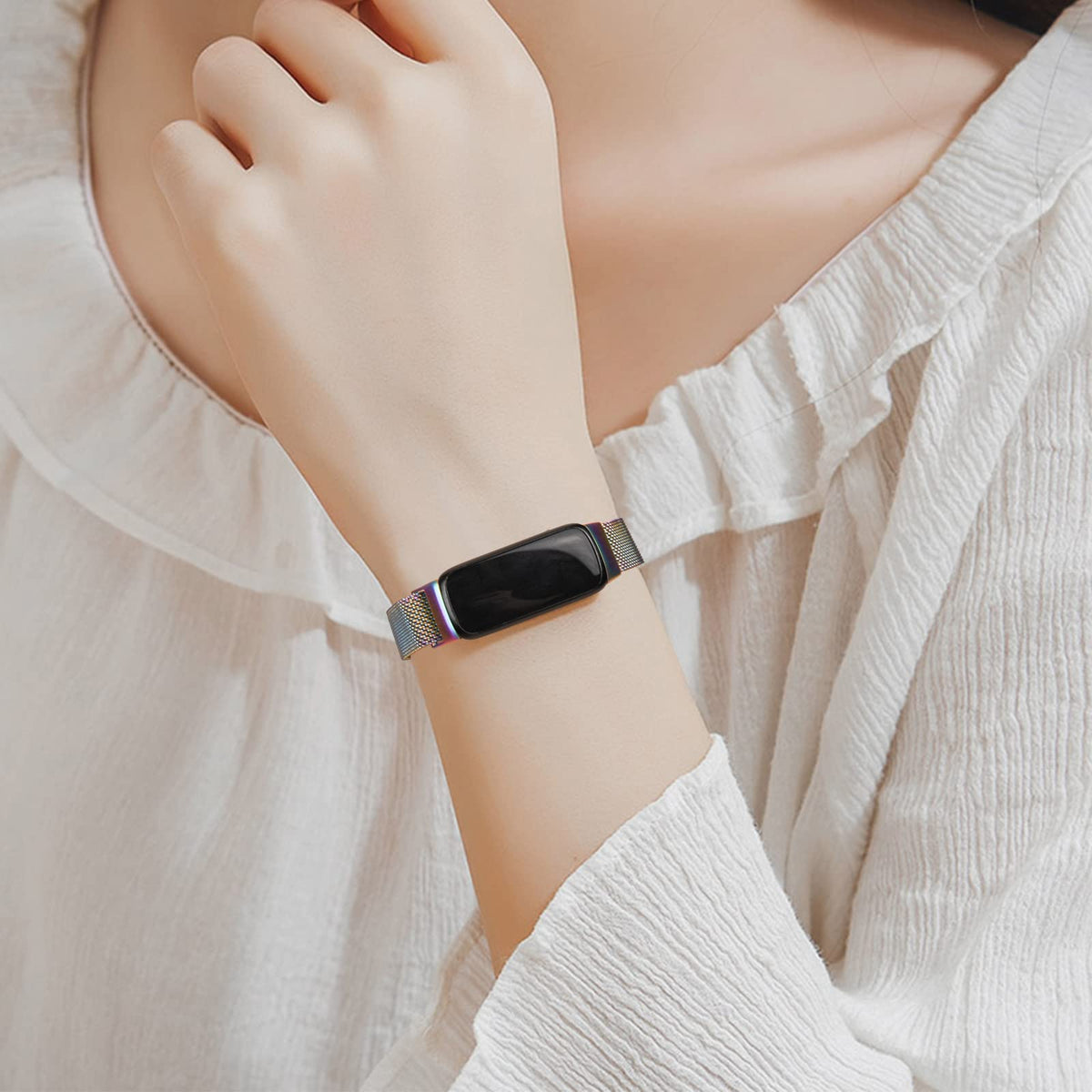 Easy tool-free installation for the Inspire 3 band by Vanjua.