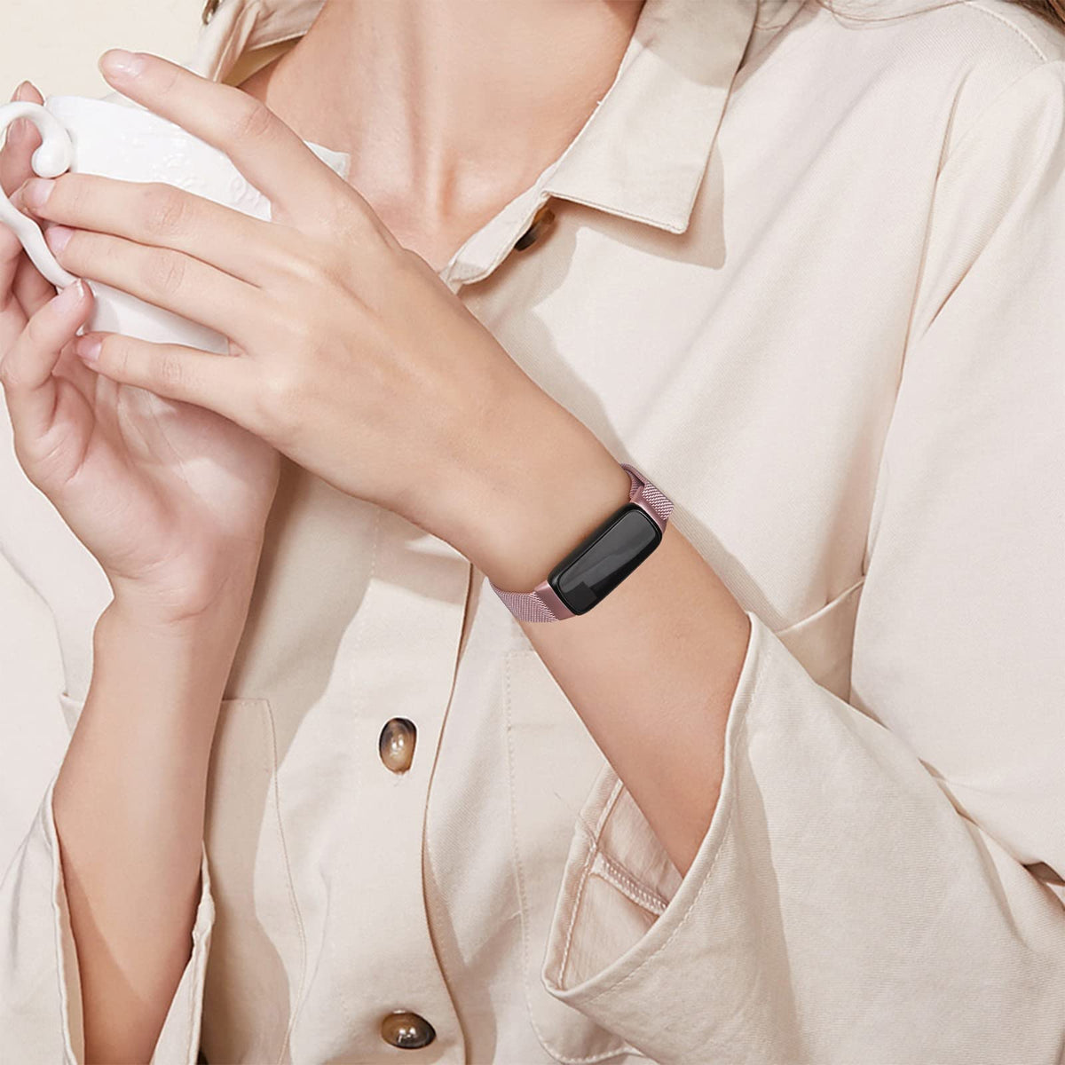 Vanjua Inspire 3 rose pink metal band worn in daily activity scenarios