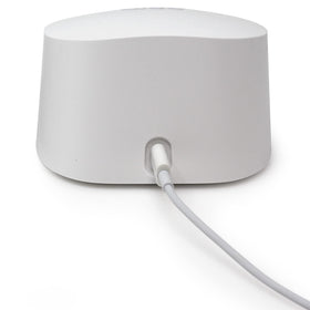 Vebner six-foot power cord extends from router to outlet with ample reach.