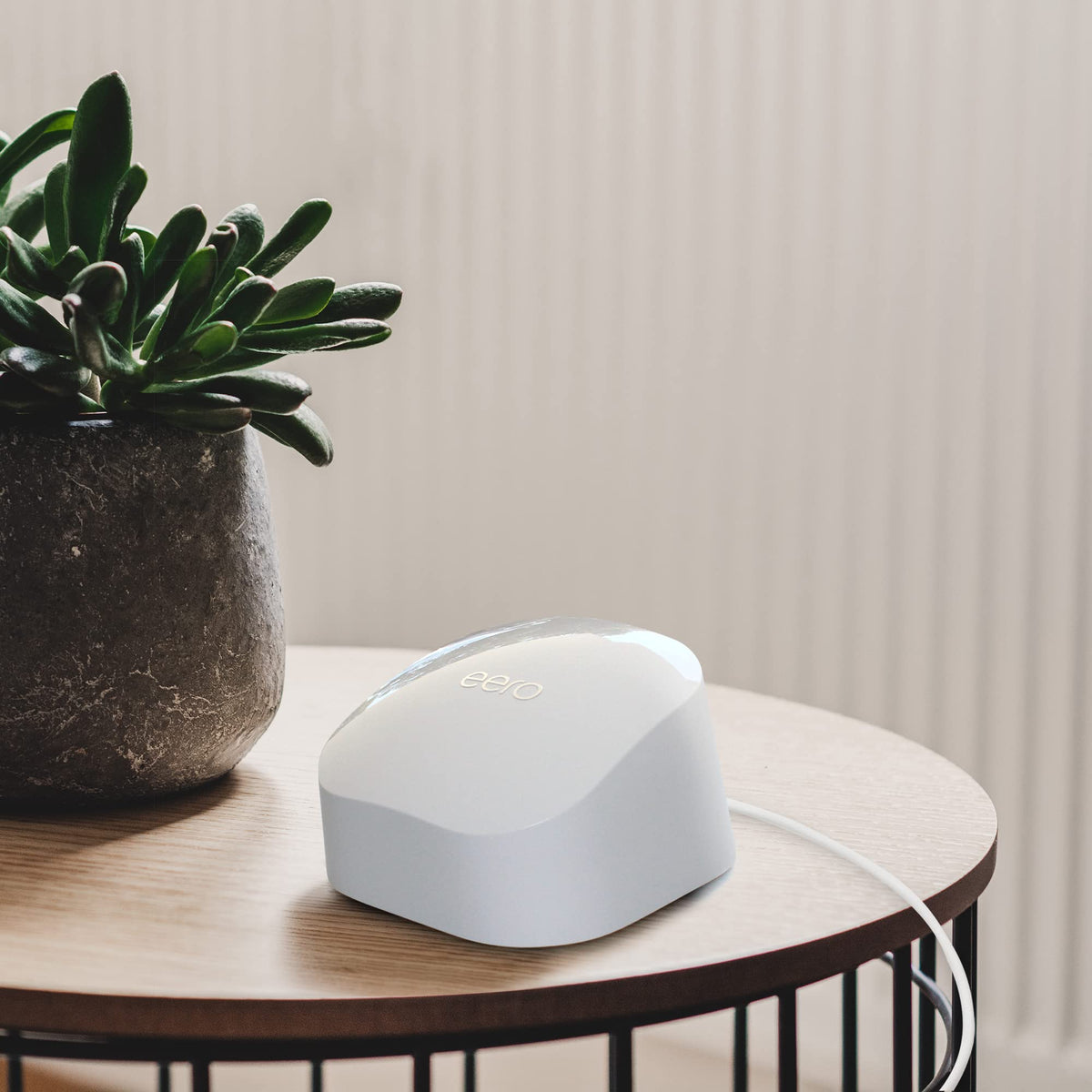 Vebner USB-C to USB-C cable with 30W adapter included for quick device charging.