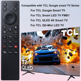 In-use VEPRAG remote with TCL QM7K for smooth navigation.