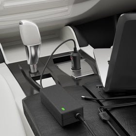 vhbw in car charging scenario shows real life travel use