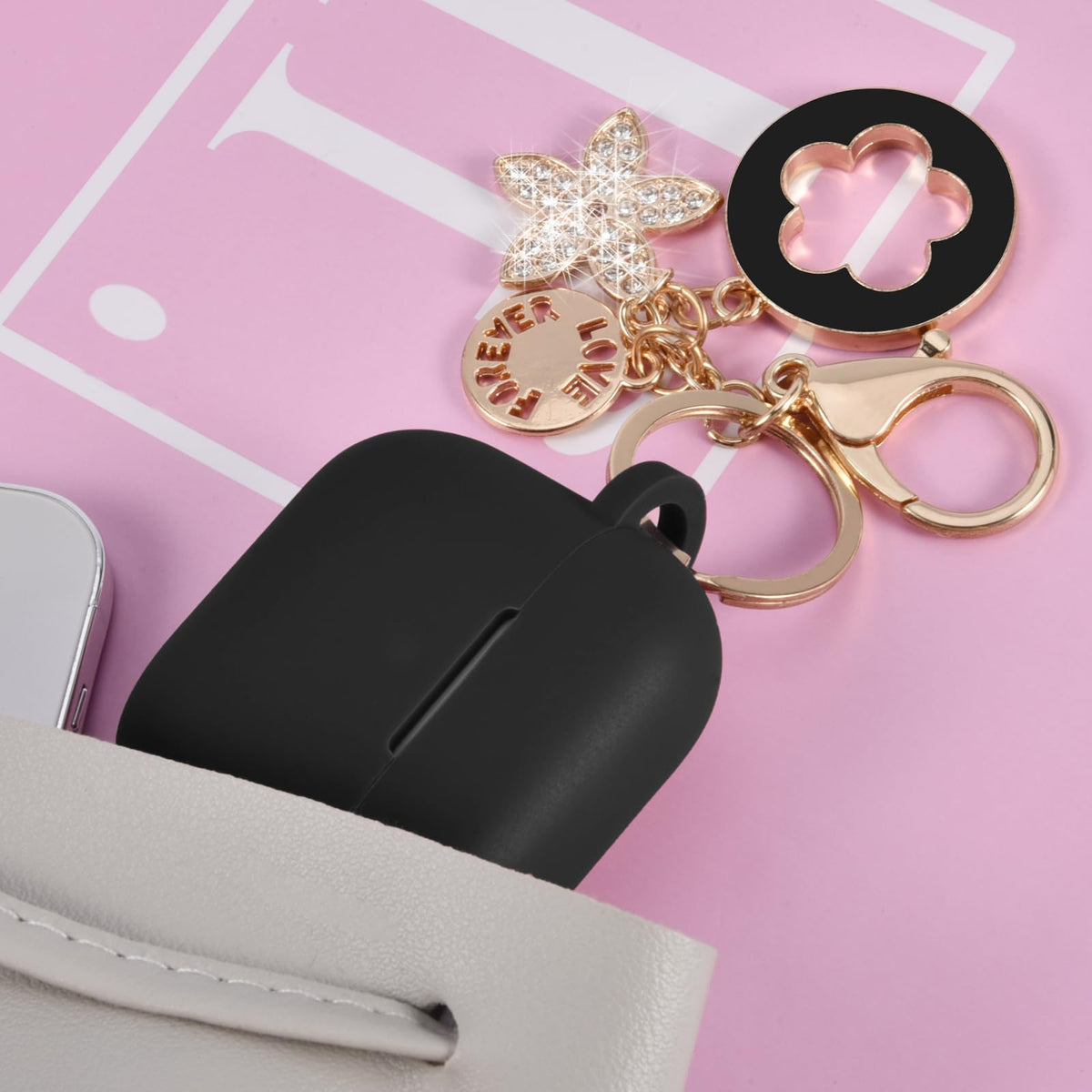 Visoom AirPods 4 Case soft-silicone shell enhances grip and protection.