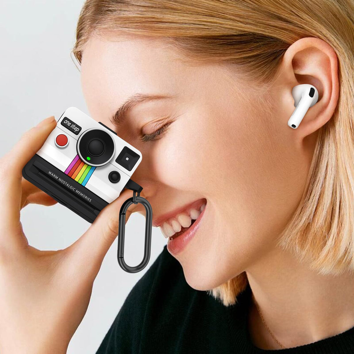 VISOOM AirPods 4 cleaner kit keeps the case tidy.
