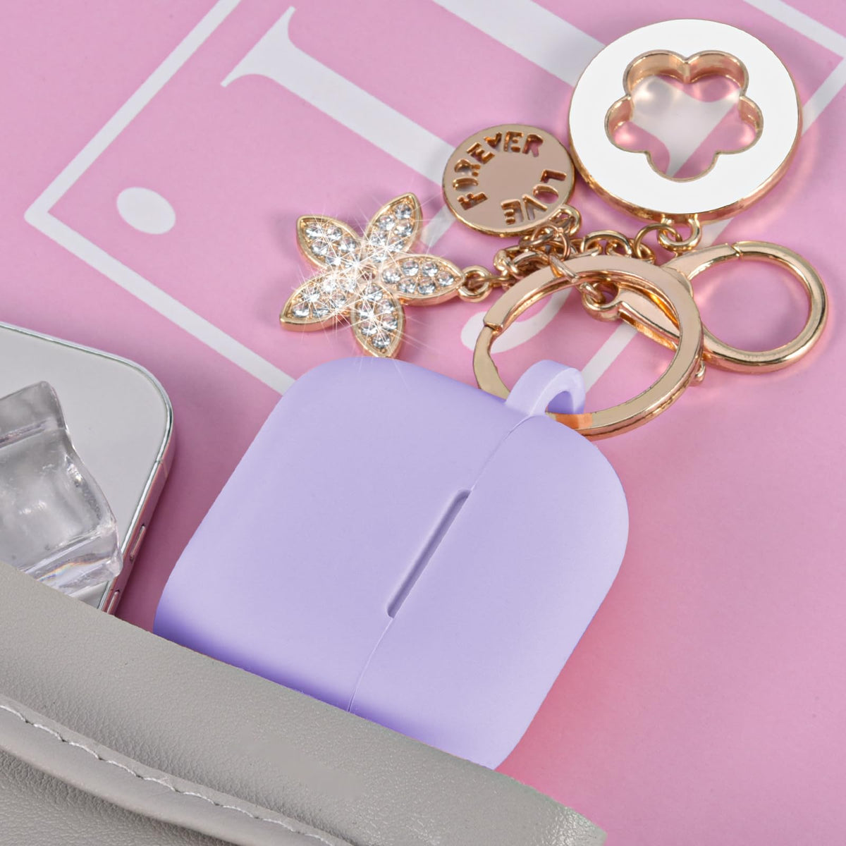 Visoom AirPods 4 silicone case provides anti-drop protection while remaining lightweight