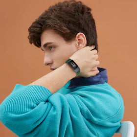 VNDAPT colorful band for Fitbit Charge 5 to brighten outfits while staying comfy