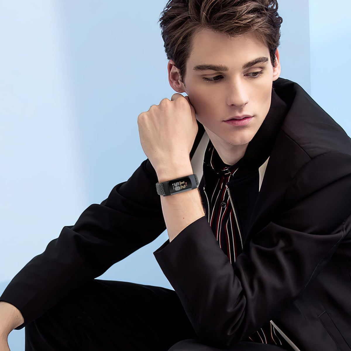 VNDAPT skin-friendly nylon weave offers all-day breathable comfort